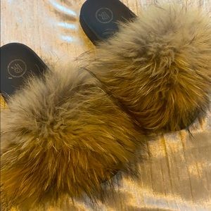 Real Raccoon Fur slides